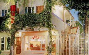 Sea Blue Hotel 3*